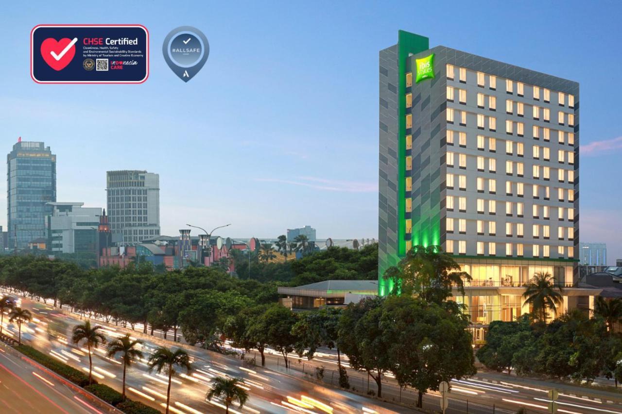 Ibis Styles Jakarta Simatupang Exterior foto