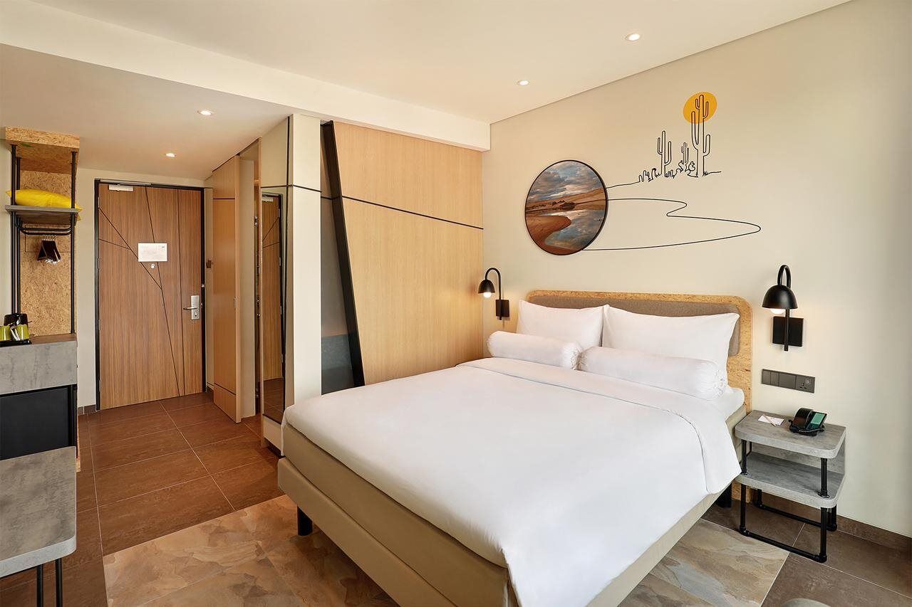 Ibis Styles Jakarta Simatupang Exterior foto