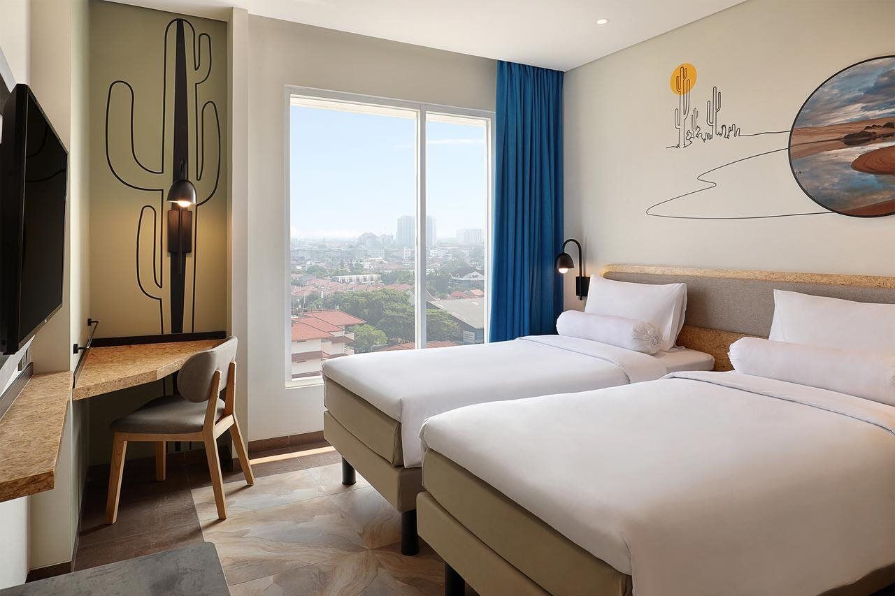 Ibis Styles Jakarta Simatupang Exterior foto